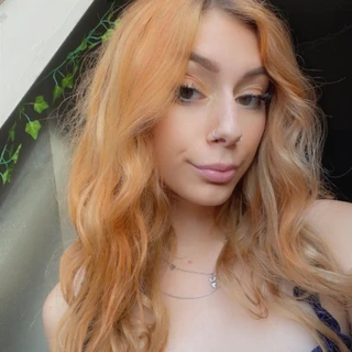 Elena <3
