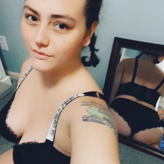 Elizabeth-Fae