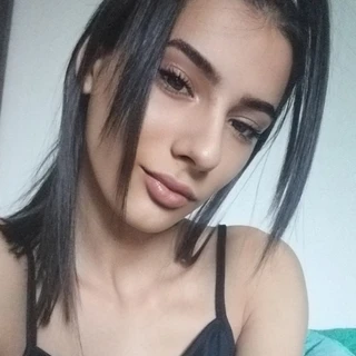 Ella Eee 👾