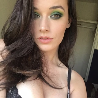 Elle Nyx