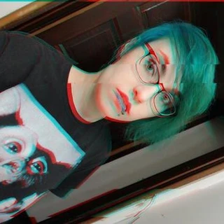 Em