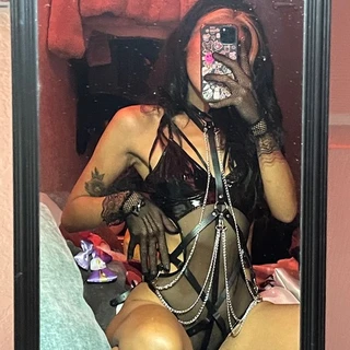 𝖒𝖎𝖘𝖙𝖗𝖊𝖘𝖘 𝖉𝖔𝖔𝖒𝖘𝖉𝖆𝖞 🌙