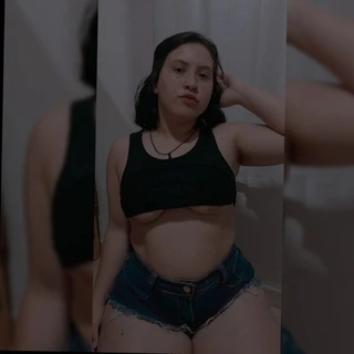 𝐸𝓂𝒾𝓁𝓎 𝒻𝒶𝓁𝑜𝑜𝓃 👄😈🔥💦