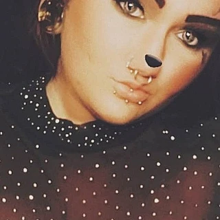 Emily Rose 🌹