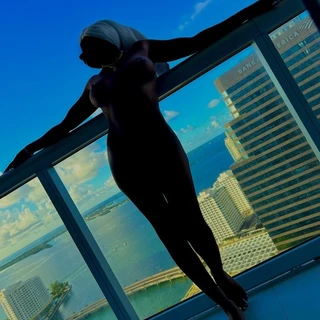 Ms 🌎 Wide