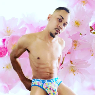 OnlyFans Eroqsean 😈 Tease