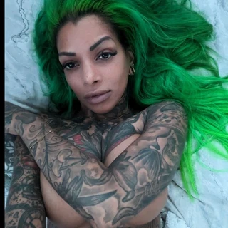 Tattooed Emerald 💚💚💚