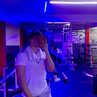 J 😈