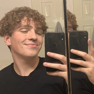 ETHAN 🖤