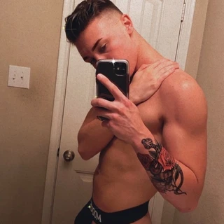 Evan Star 🖤