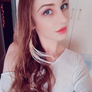 HOLOGRAPHIK EVIE JAYMZ