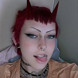 faye 💗💗