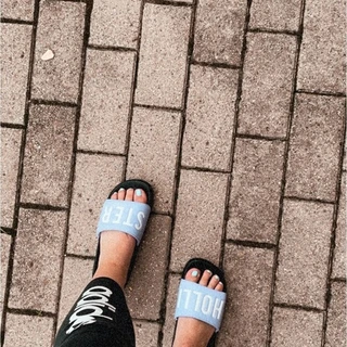 Feet pics Milly