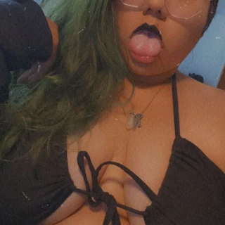 ✨ ⛓ Goddess Izzy FREE ✨ ⛓