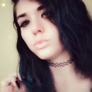 👑Qu33n👑