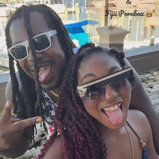 Fijii P0rnbox an str8rich show