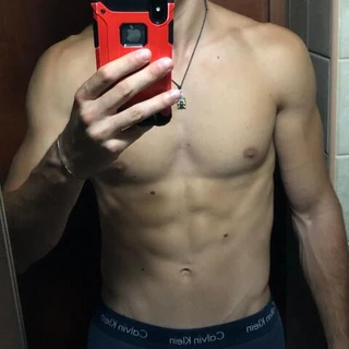Fit Straight Italian Boy