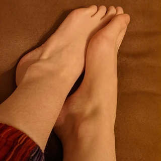 Foot cutie 😘🦶
