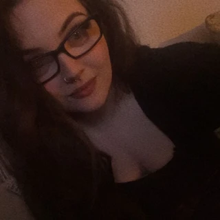 Miss Elsia ❤️‍🔥 (AKA Nerdy Minx)