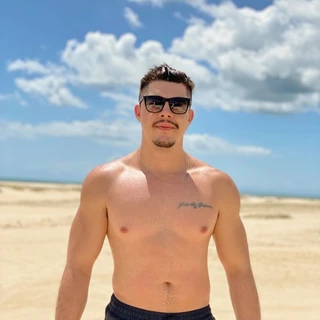 Frankly Tavares 🏳️‍🌈⃤