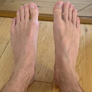 Parisian Feet
