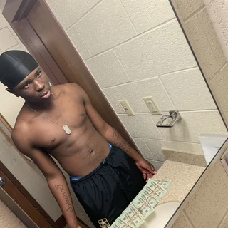 Lovinthots🍆