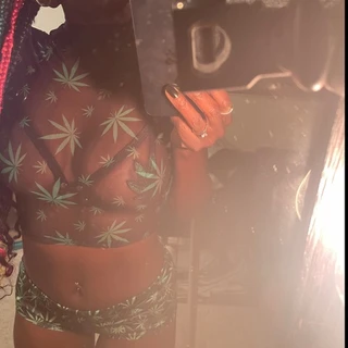Ganja Val Peps - Mary Jane