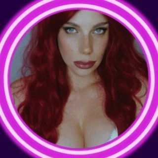 Geekareen ❤️‍🔥Cosplayer🍑Curvy 🍈French🍈
