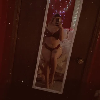Danielle 🍑 🤤
