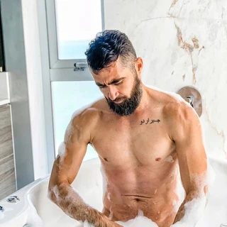 GERARDO CORRALES