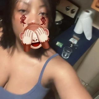 🫦