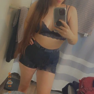 ♥︎ Goddess Nicole ♥︎