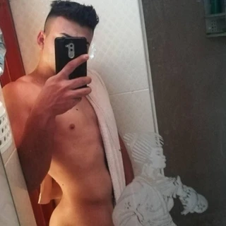 Hot baby😈