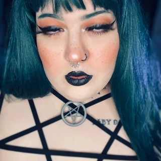 𝕬𝖗𝖊𝖔𝖑𝖆 𝕲𝖗𝖆𝖓𝖉𝖊 🖤