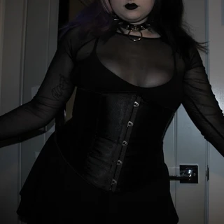 Lillith Ravenwood
