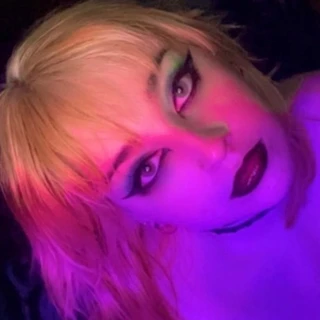 Goth Mommy🖤