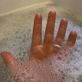 Milly Berry - Hands and feet