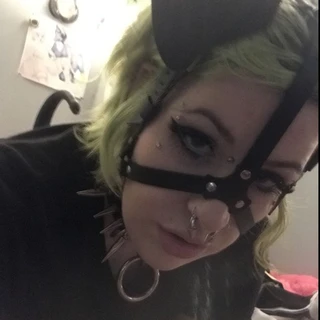 Gross Girl