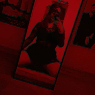 Girl in red 🩸