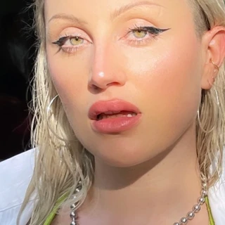 Gwen ✨