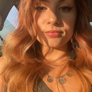 B💋