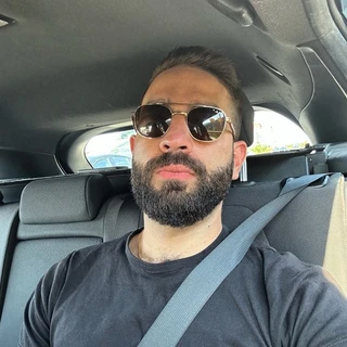 Dominant Hairy Top