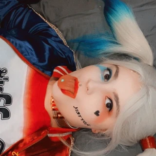 Harley Quinn Queen