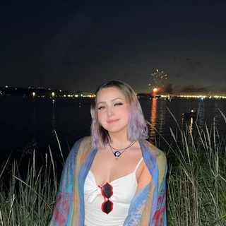 hayles⛈🧪📀🌈🍄🔮