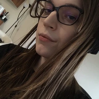 Hazel <3