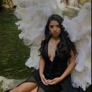 <3