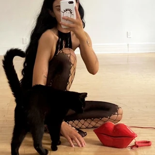 ☾