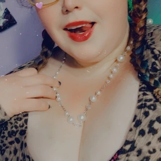 Daddy's naughty girl😉