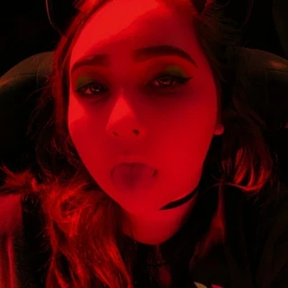 ✨🍓strawberry bitch🍓✨