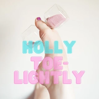 Holly Toelightly